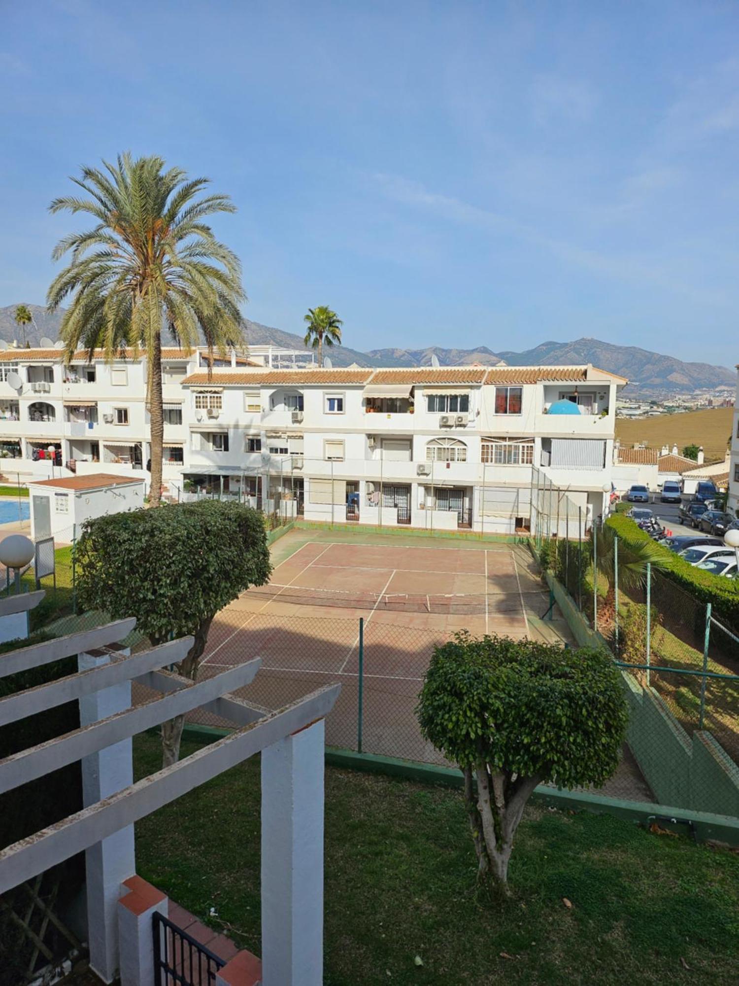 Apartamento En Mijas Con Terraza, Capacidad Para 5 Personas Con Piscina De Temporada Málaga Extérieur photo