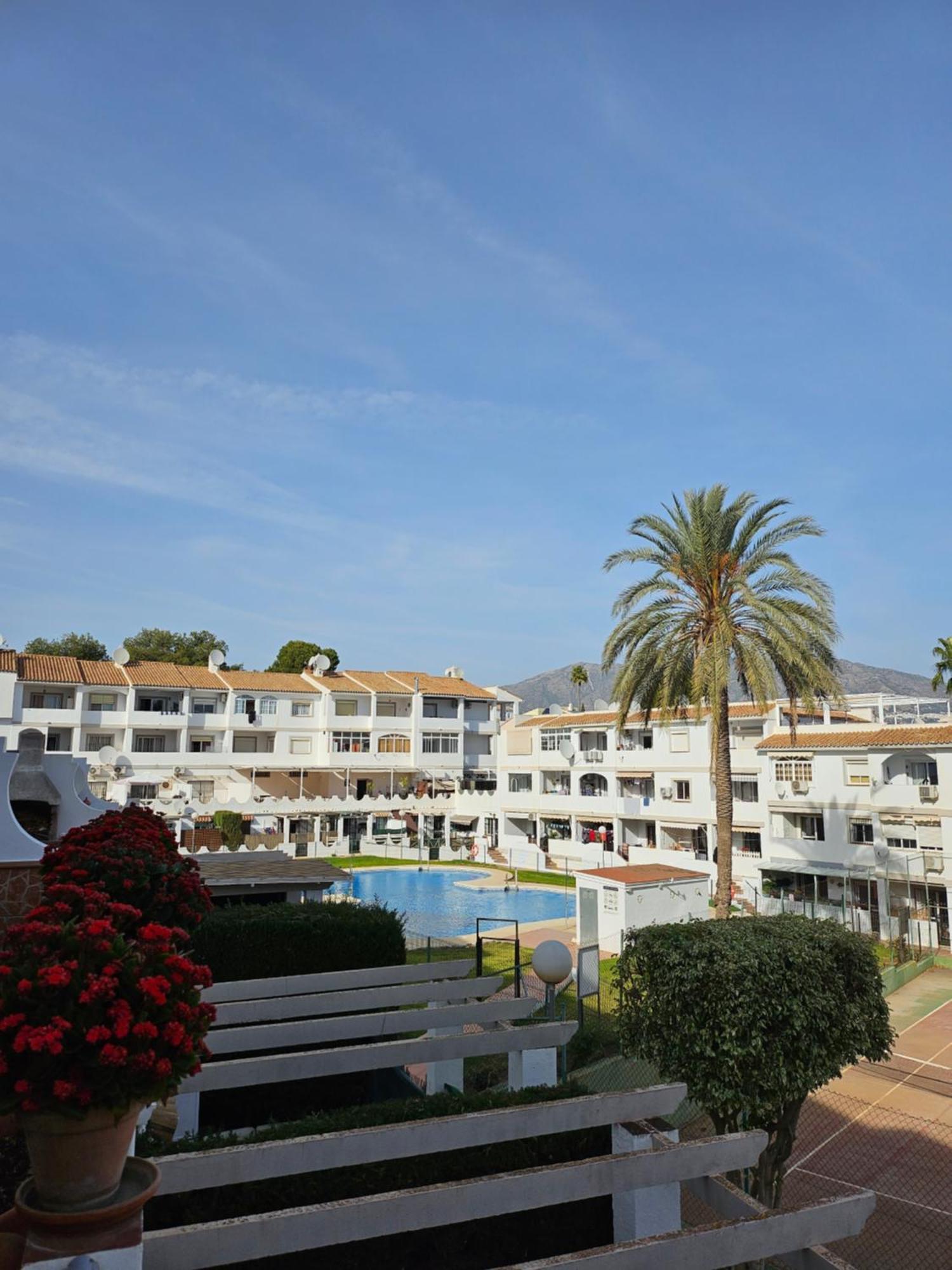 Apartamento En Mijas Con Terraza, Capacidad Para 5 Personas Con Piscina De Temporada Málaga Extérieur photo